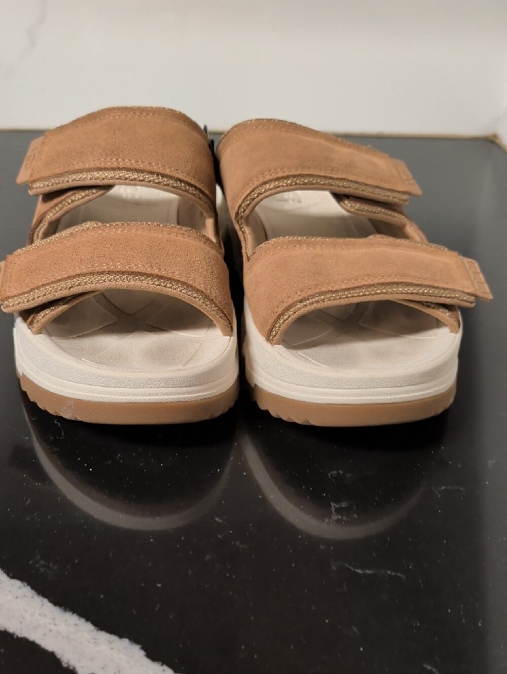UGG® CapTrail Chestnut Suede Double-Strap Platform Sandals Size 9 Used Exc - Picture 5 of 8